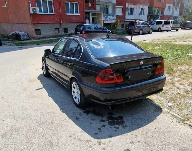 BMW 330, снимка 4 - Автомобили и джипове - 46966966