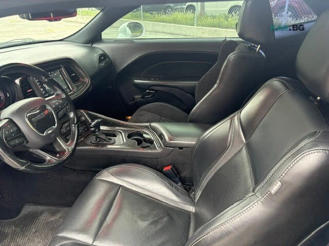 Dodge Challenger SXT (КРАЙНА цена до БЪЛГАРИЯ), снимка 10 - Автомобили и джипове - 54973426