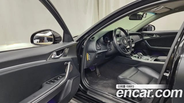 Kia Stinger | TOP SERVICE, снимка 10 - Автомобили и джипове - 56062999