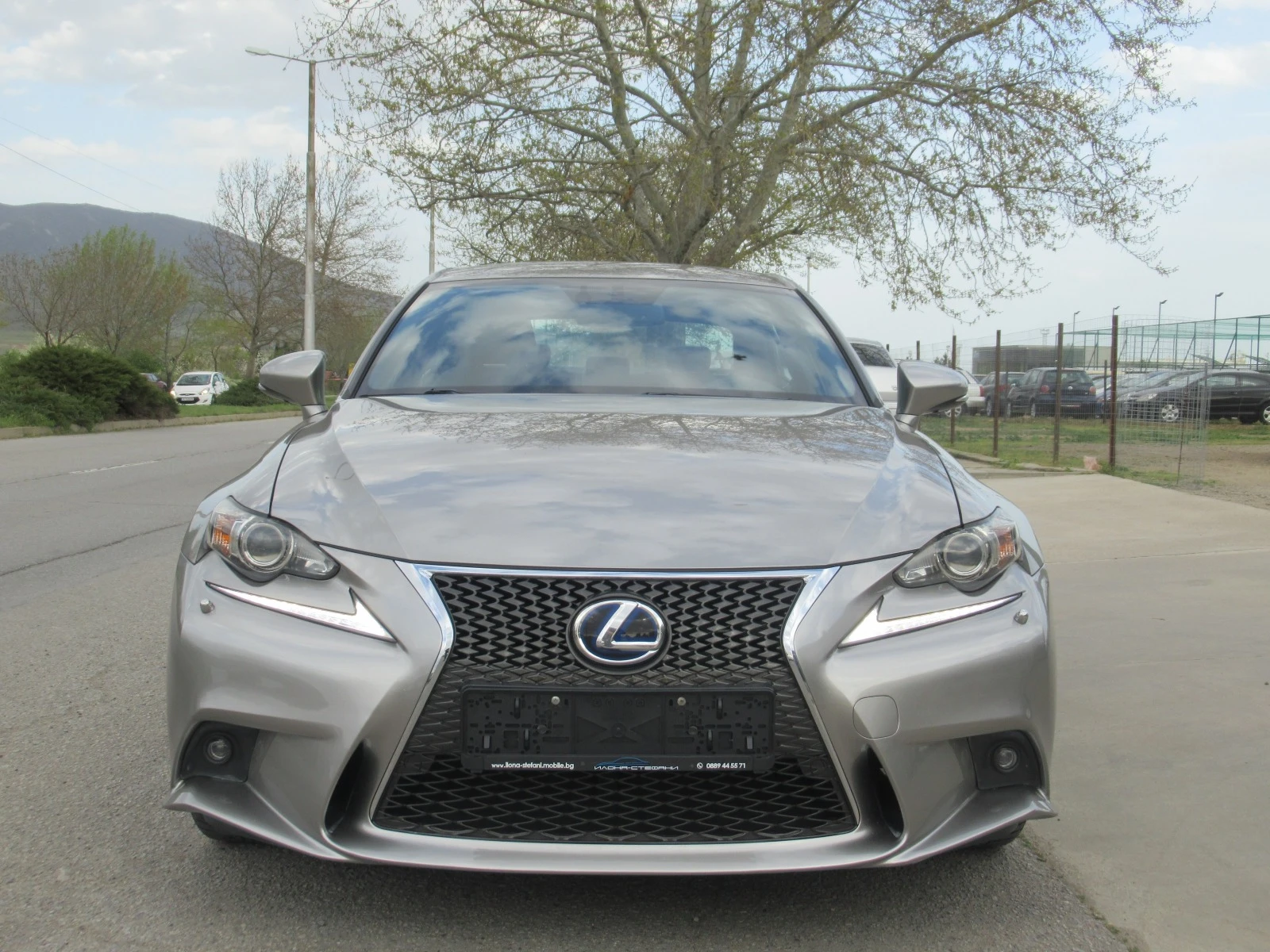 Lexus IS 300h F Sport * ПЕРФЕКТЕН*  - изображение 5