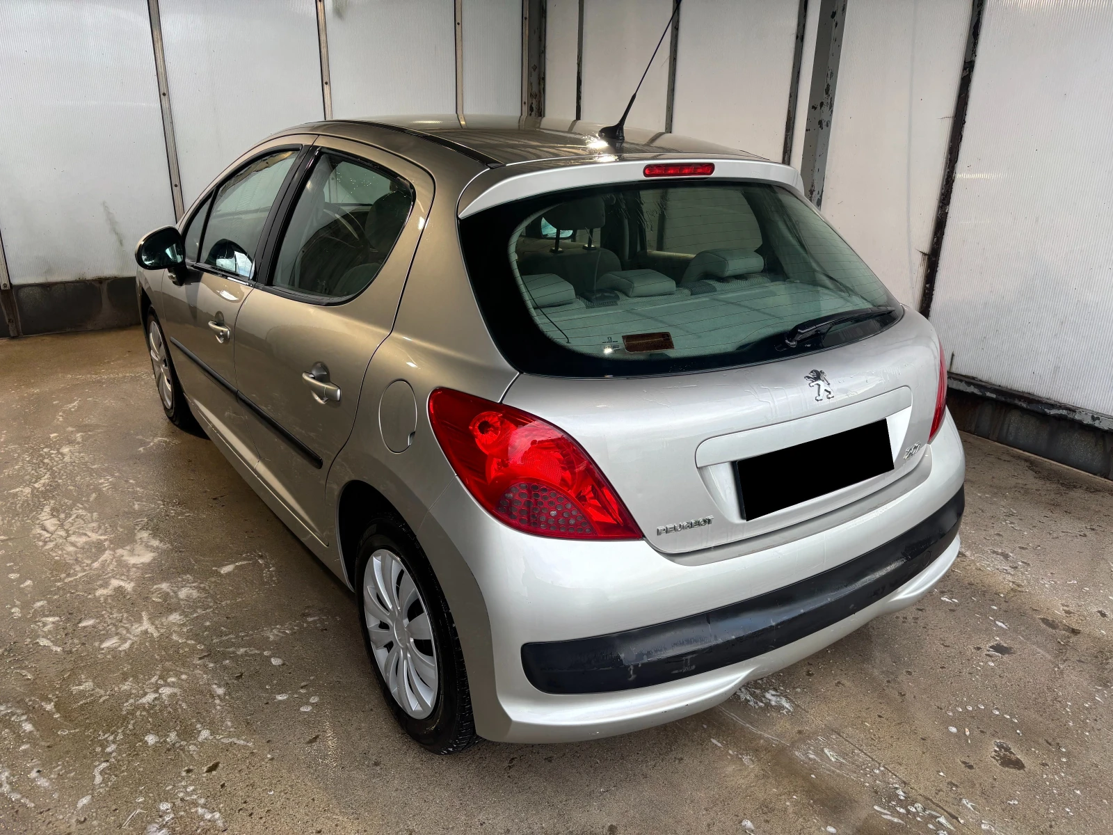 Peugeot 207 1.4 HDI - изображение 4