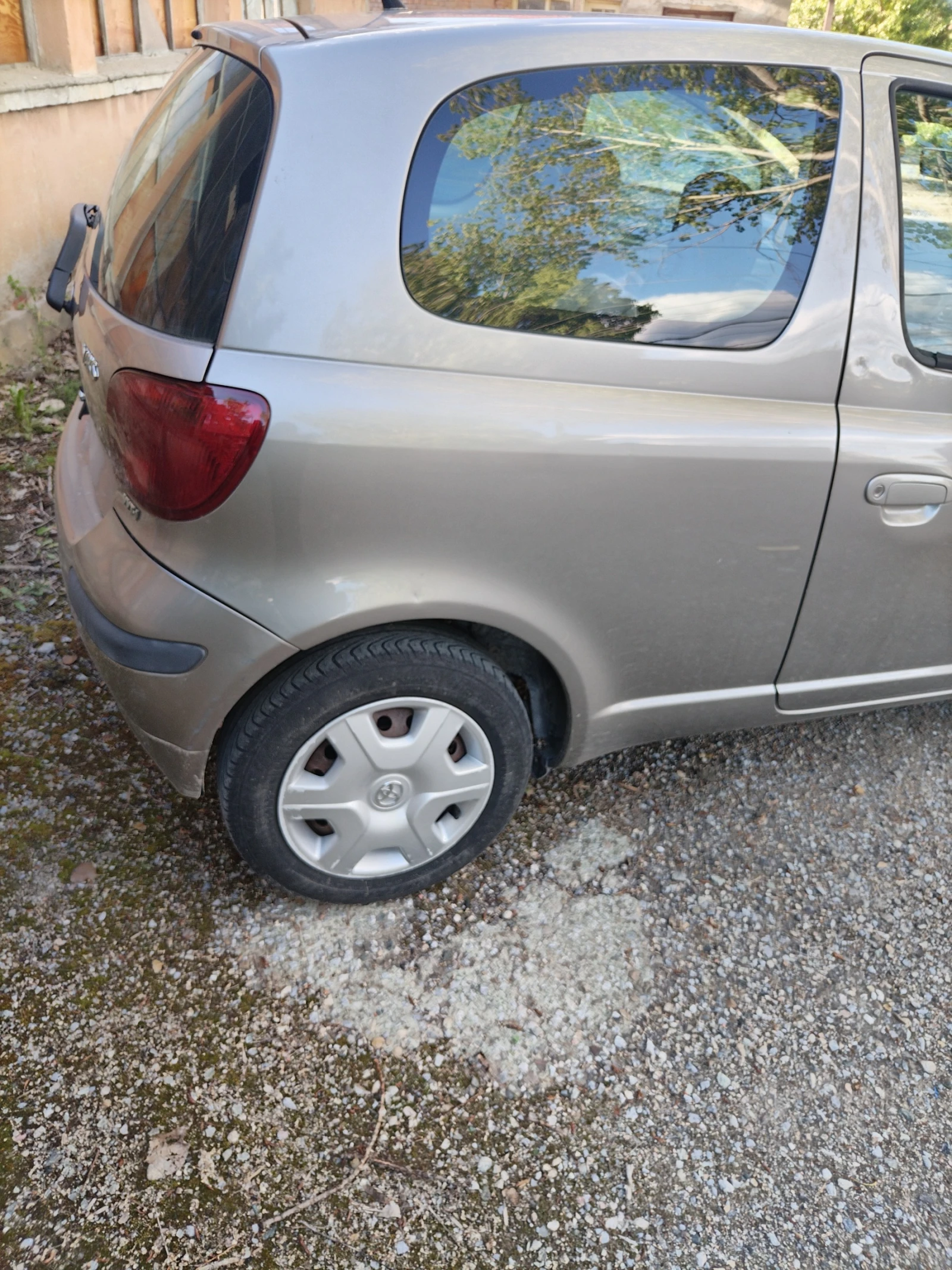 Toyota Yaris  - изображение 4
