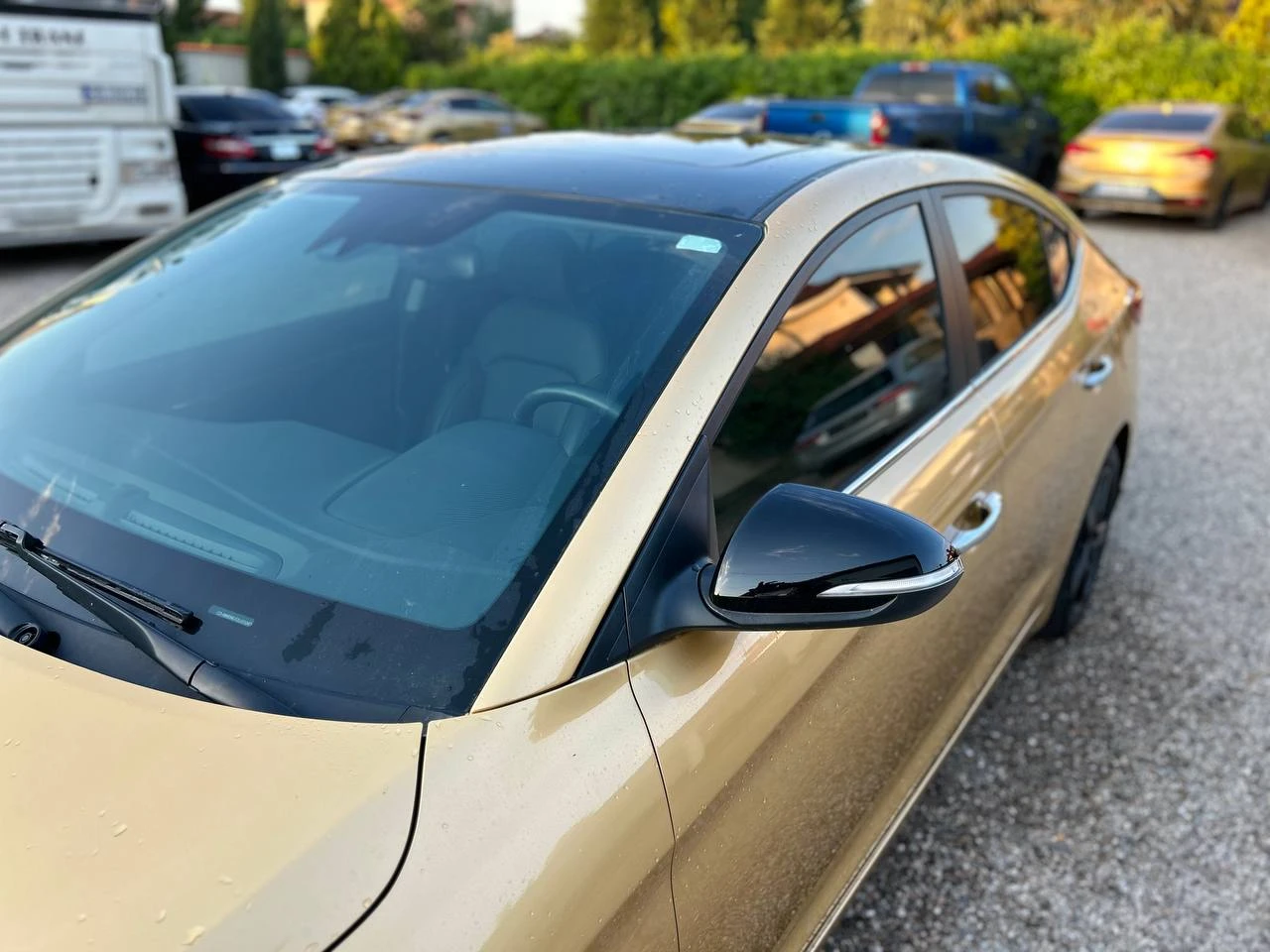 Hyundai Elantra Luxury - изображение 8