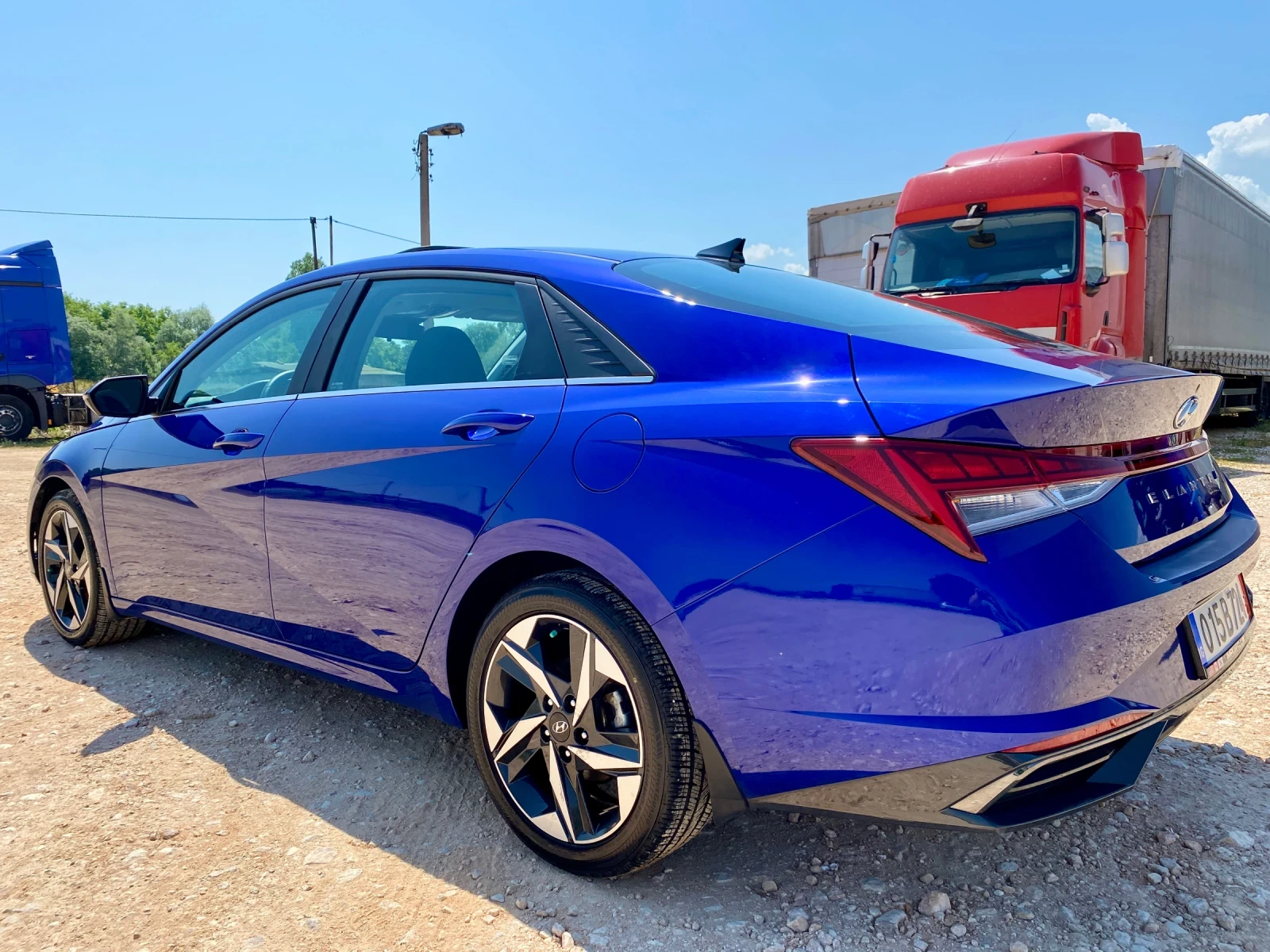 Hyundai Elantra 4 БР. Keyless, FULL, 2.0 Бензин, ДИГИТАЛ, Климатро - изображение 3