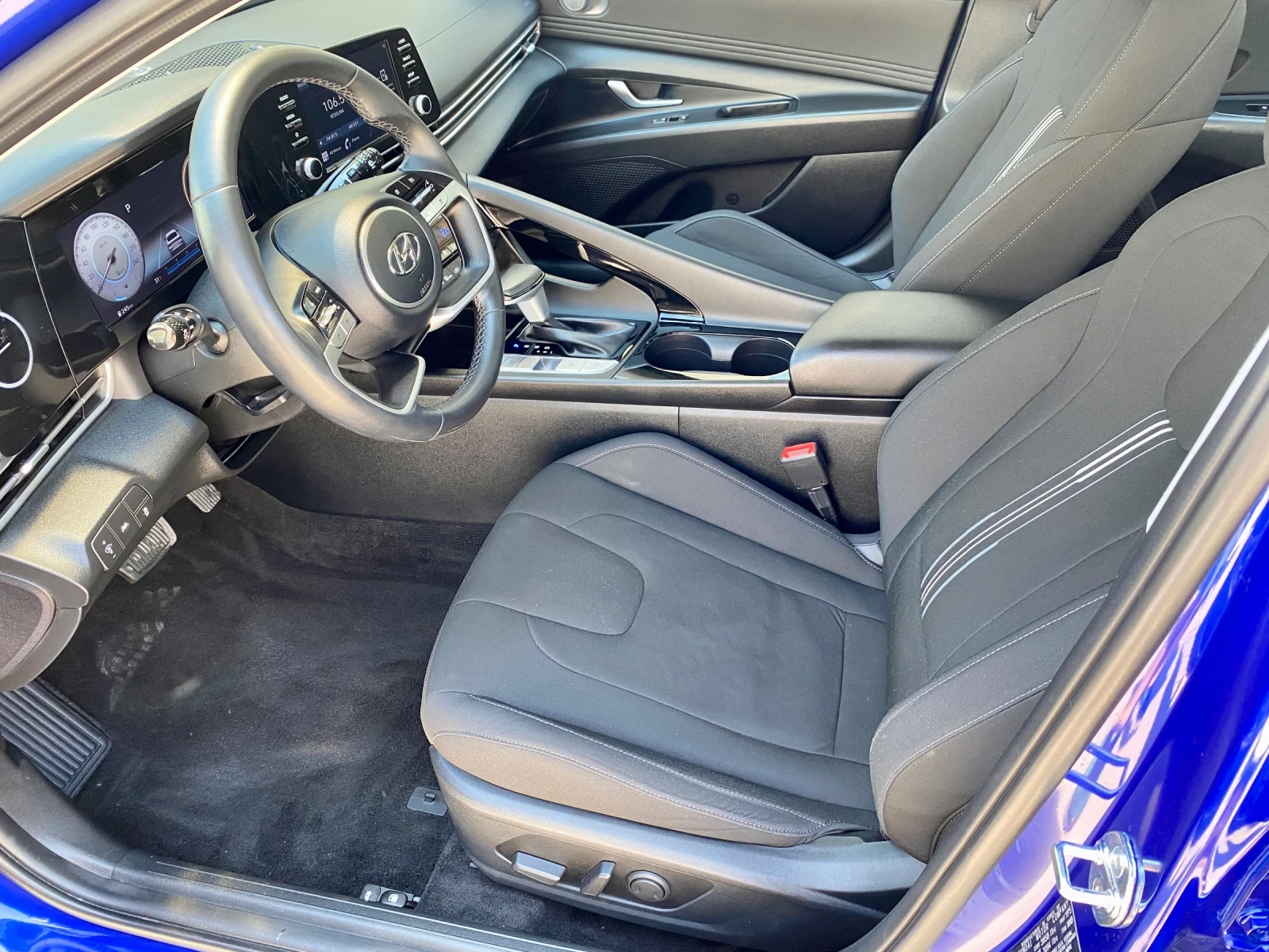 Hyundai Elantra 4 БР. Keyless, FULL, 2.0 Бензин, ДИГИТАЛ, Климатро - изображение 7