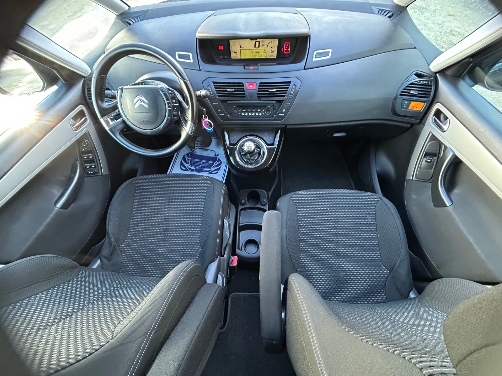 Citroen C4 Picasso 1.6E-HDi/FACELITE/7 �����/112�.�. | Mobile.bg � ����������� 12