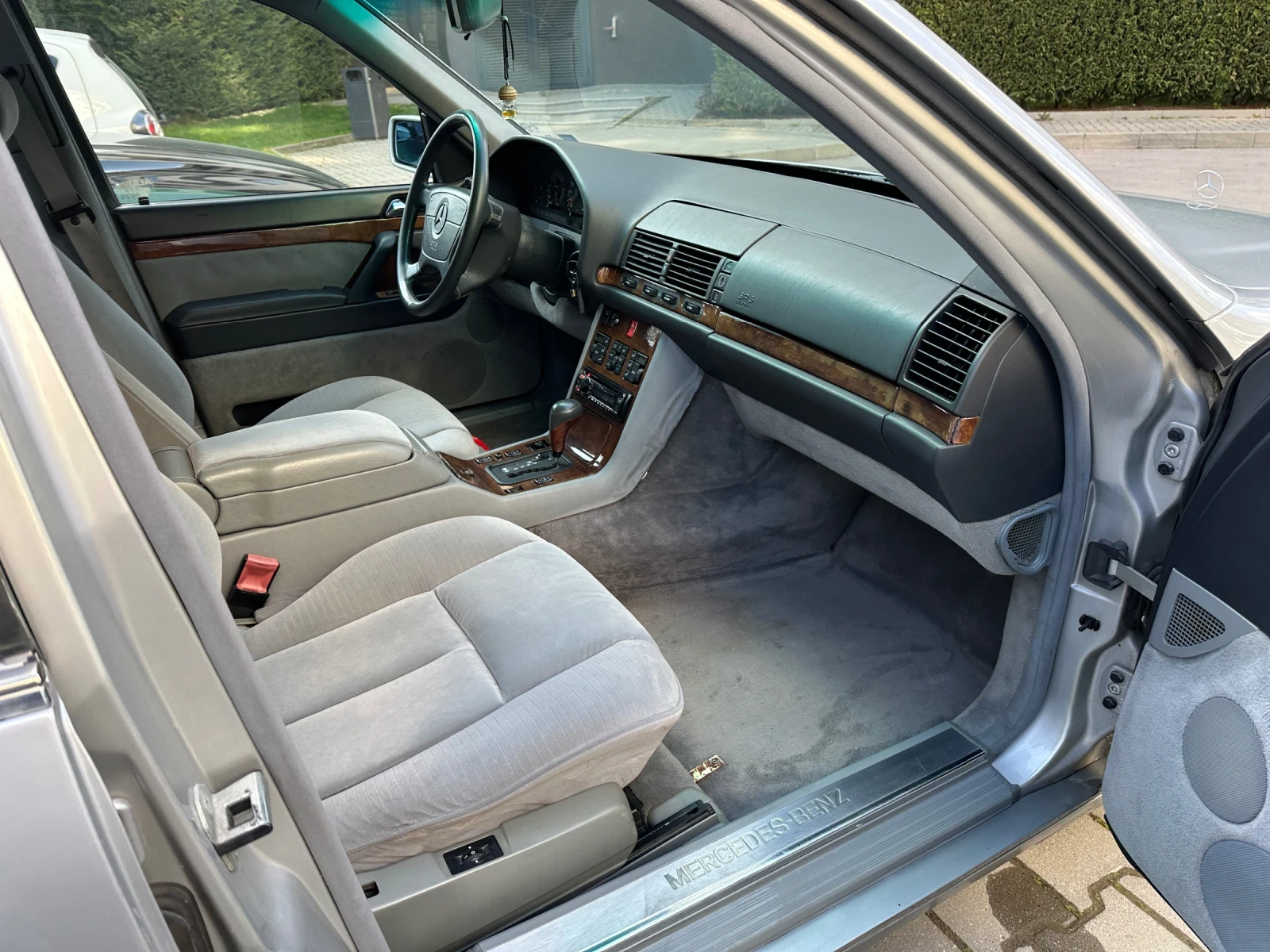 Mercedes-Benz S 500 500 SE, снимка 13 - Автомобили и джипове - 53977784