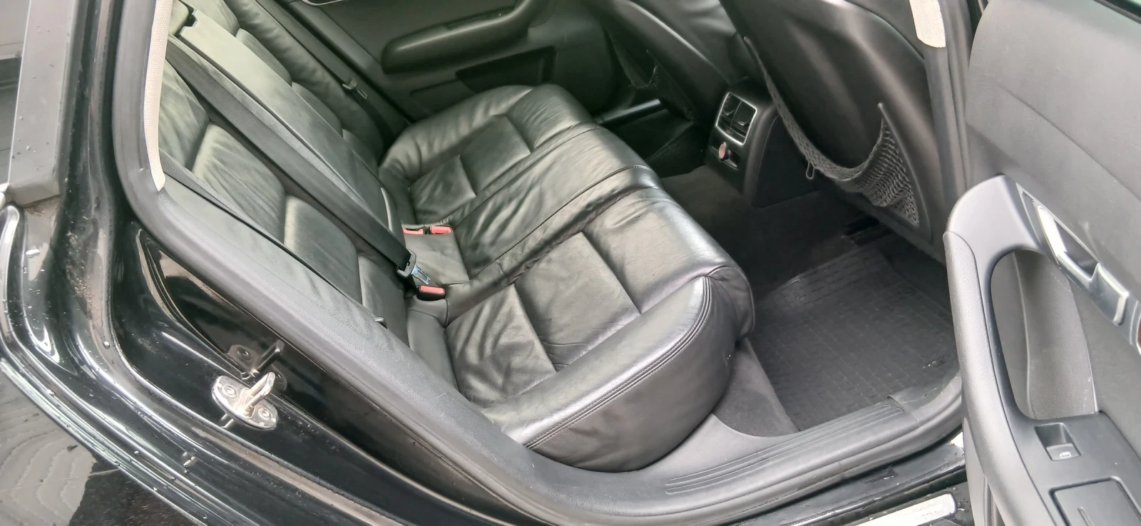 Audi A6 3.0 БАРТЕР, снимка 13 - Автомобили и джипове - 54055245