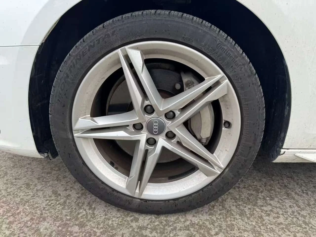 Audi A4 Progressiv  CARFAX, снимка 7 - Автомобили и джипове - 54396471