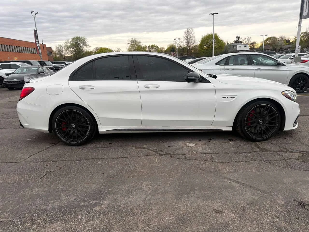 Mercedes-Benz C 63 AMG  S * 360* DISTRONIC* BUMERSTER * ПАНО * CARFAX, снимка 3 - Автомобили и джипове - 54488213
