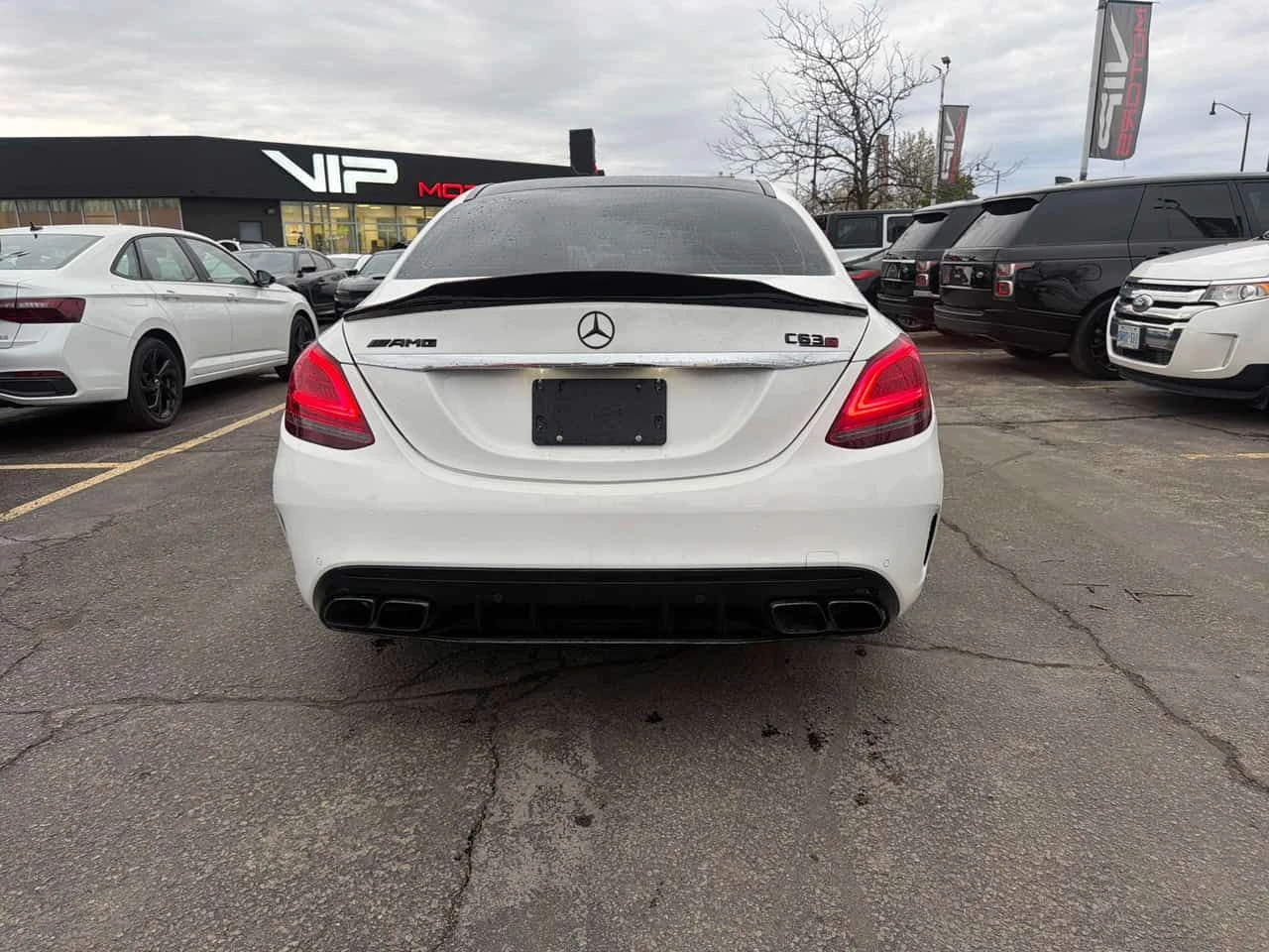 Mercedes-Benz C 63 AMG  S * 360* DISTRONIC* BUMERSTER * ПАНО * CARFAX, снимка 4 - Автомобили и джипове - 54488213