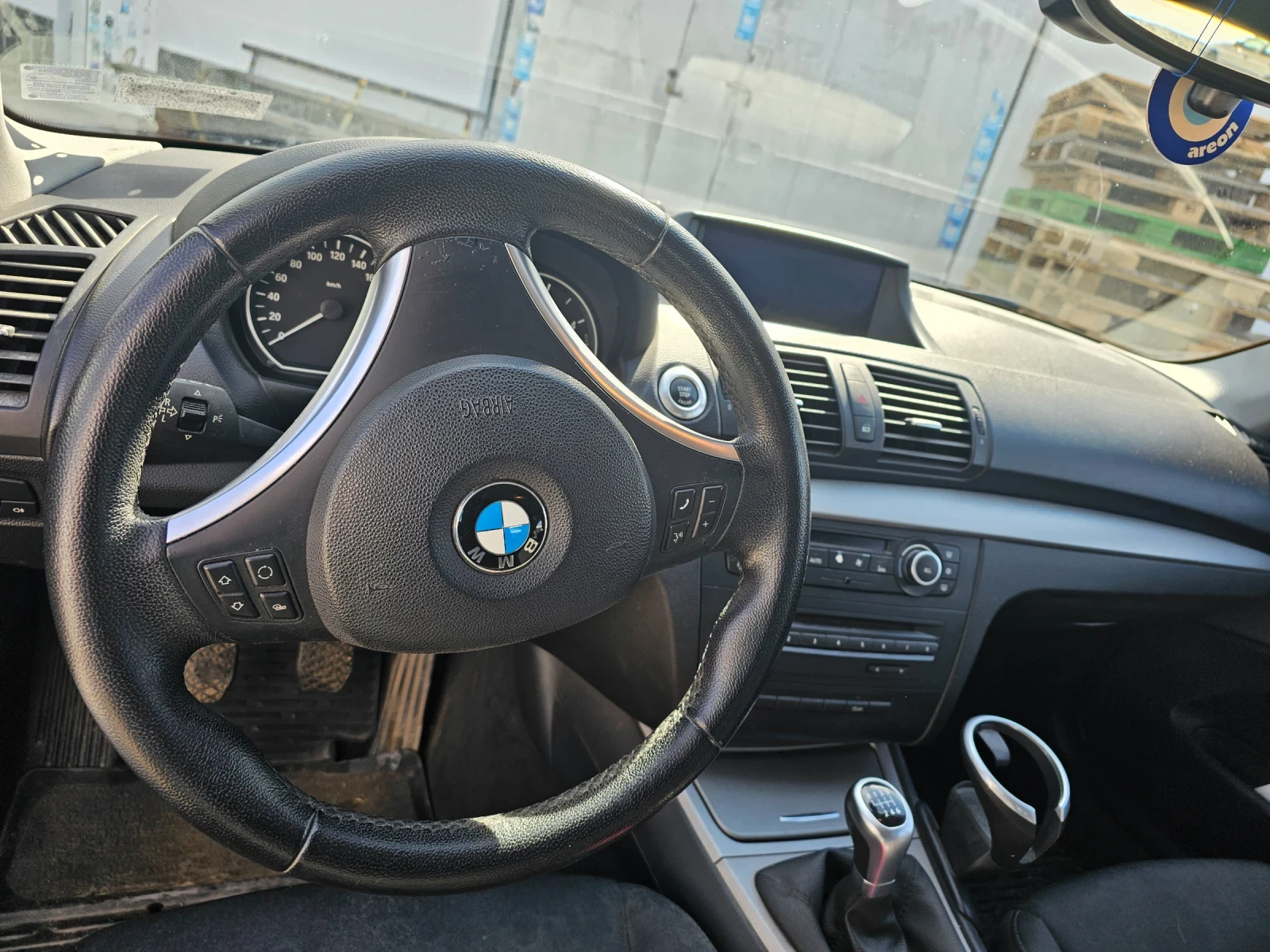 BMW 116 Facelift, снимка 4 - Автомобили и джипове - 54633349