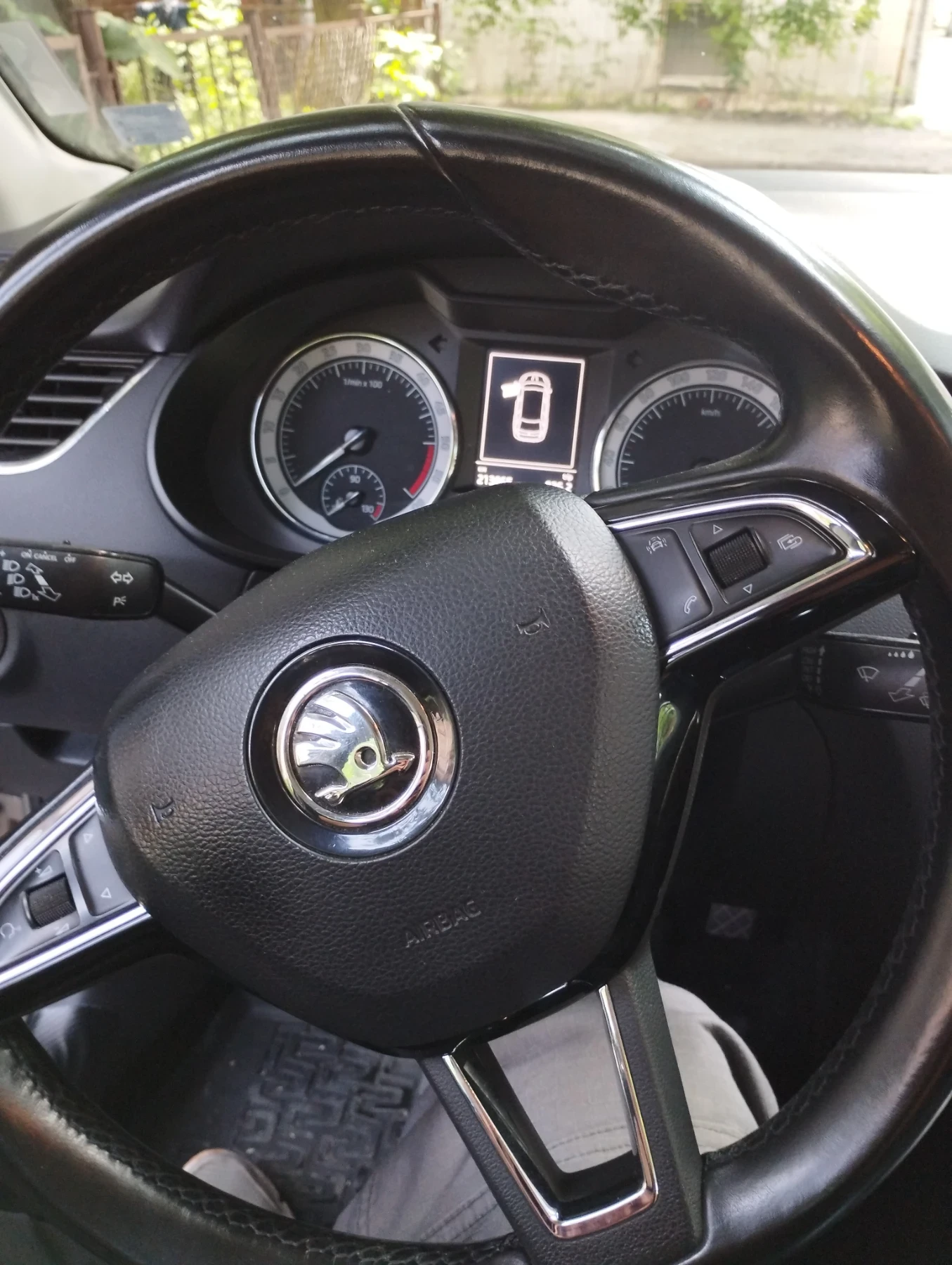 Skoda Octavia, снимка 13 - Автомобили и джипове - 54641230