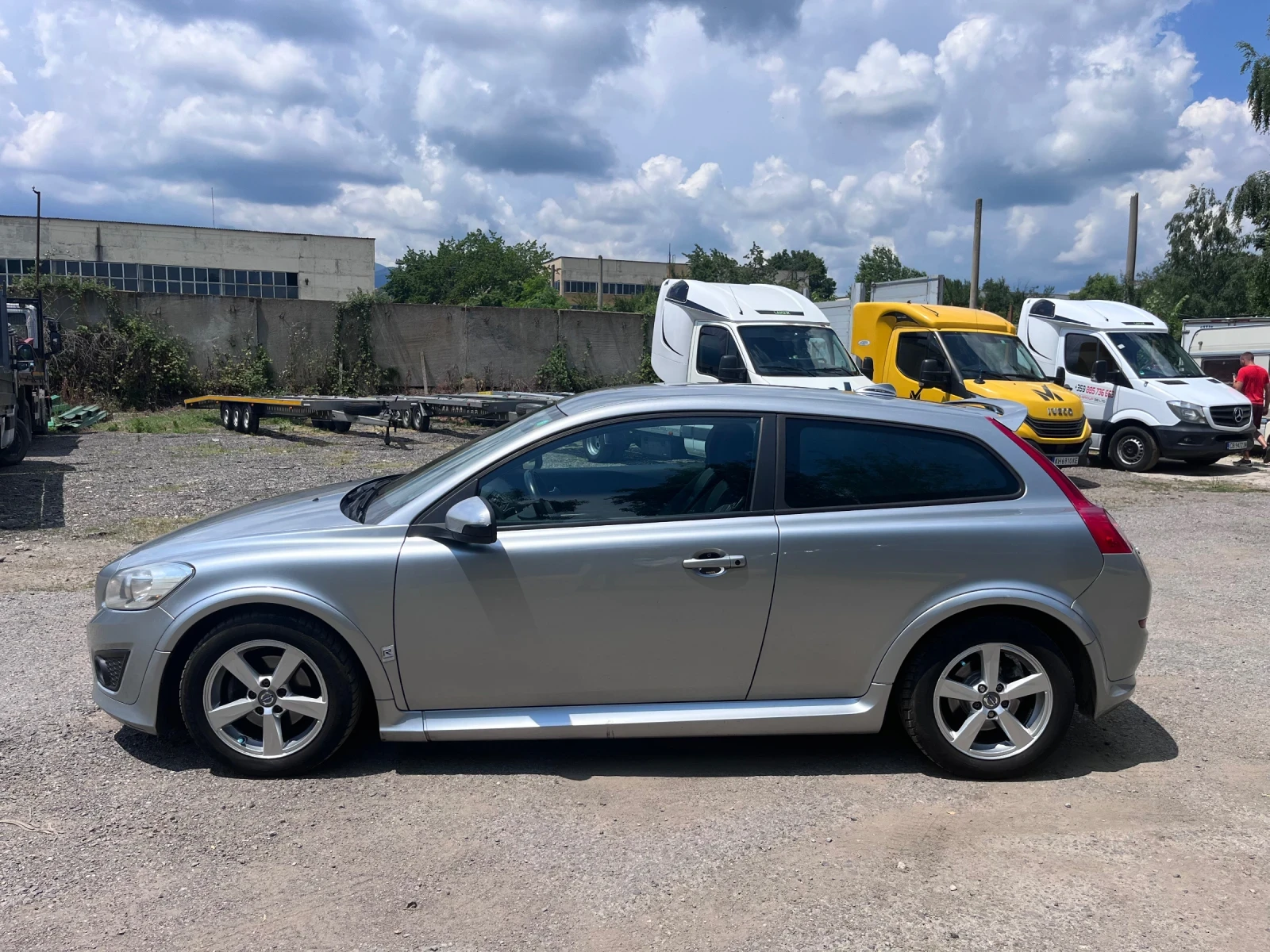 Volvo C30 1.6 d2 114hp R-Design, снимка 2 - Автомобили и джипове - 55156626