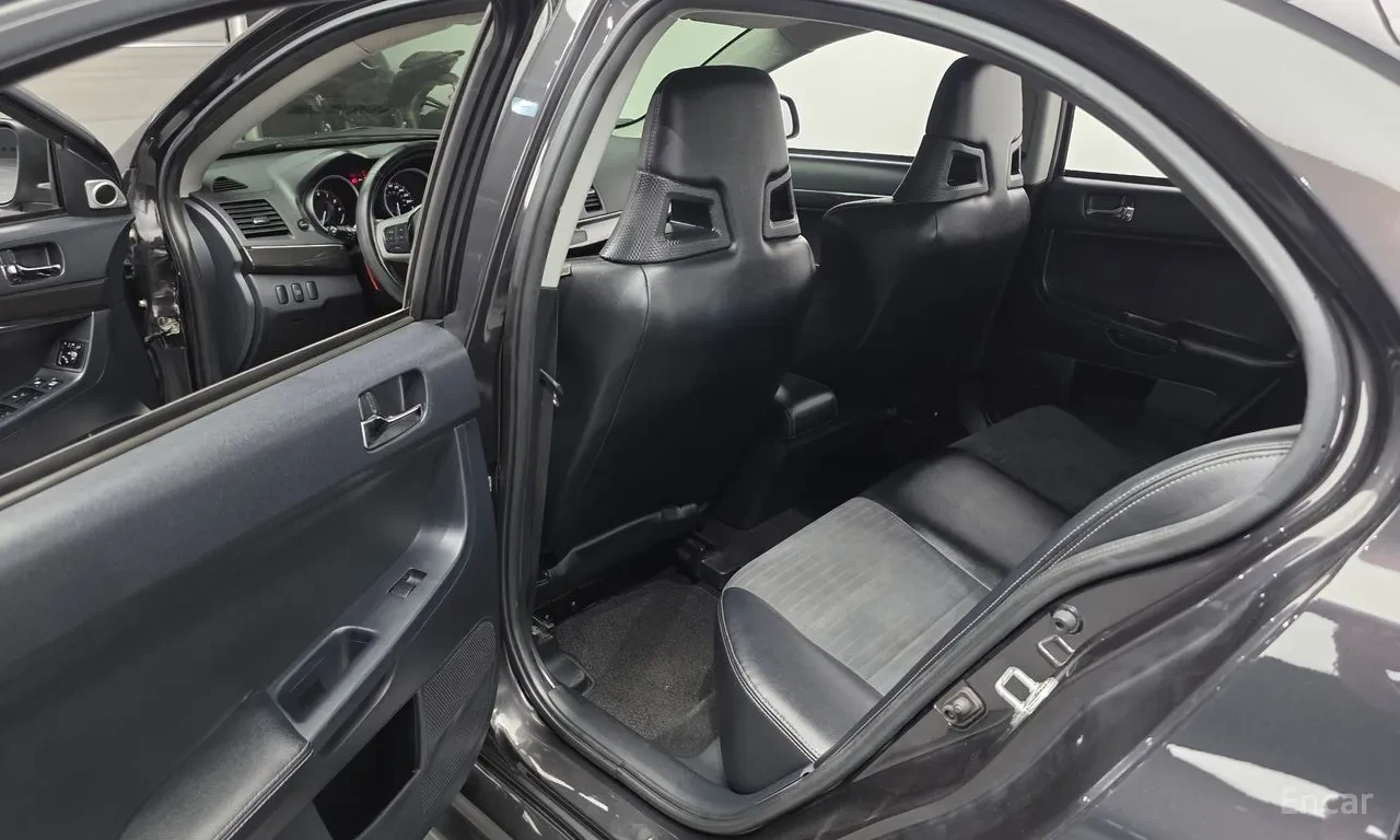 Mitsubishi Lancer EVOLUTION X 2.0 TURBO * TC-SST * S-AWC , снимка 7 - Автомобили и джипове - 55437586