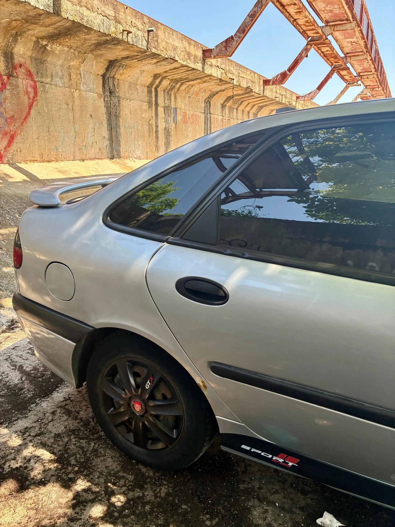 Renault Laguna 2.0 бензин , снимка 8 - Автомобили и джипове - 56057273