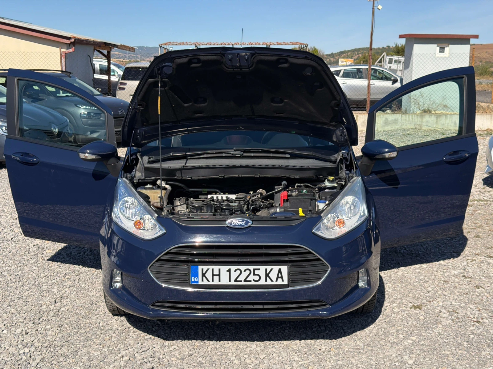 Ford B-Max 1.4i GPL Регистриран / Реални КМ / Без Ръжда, снимка 11 - Автомобили и джипове - 56325409