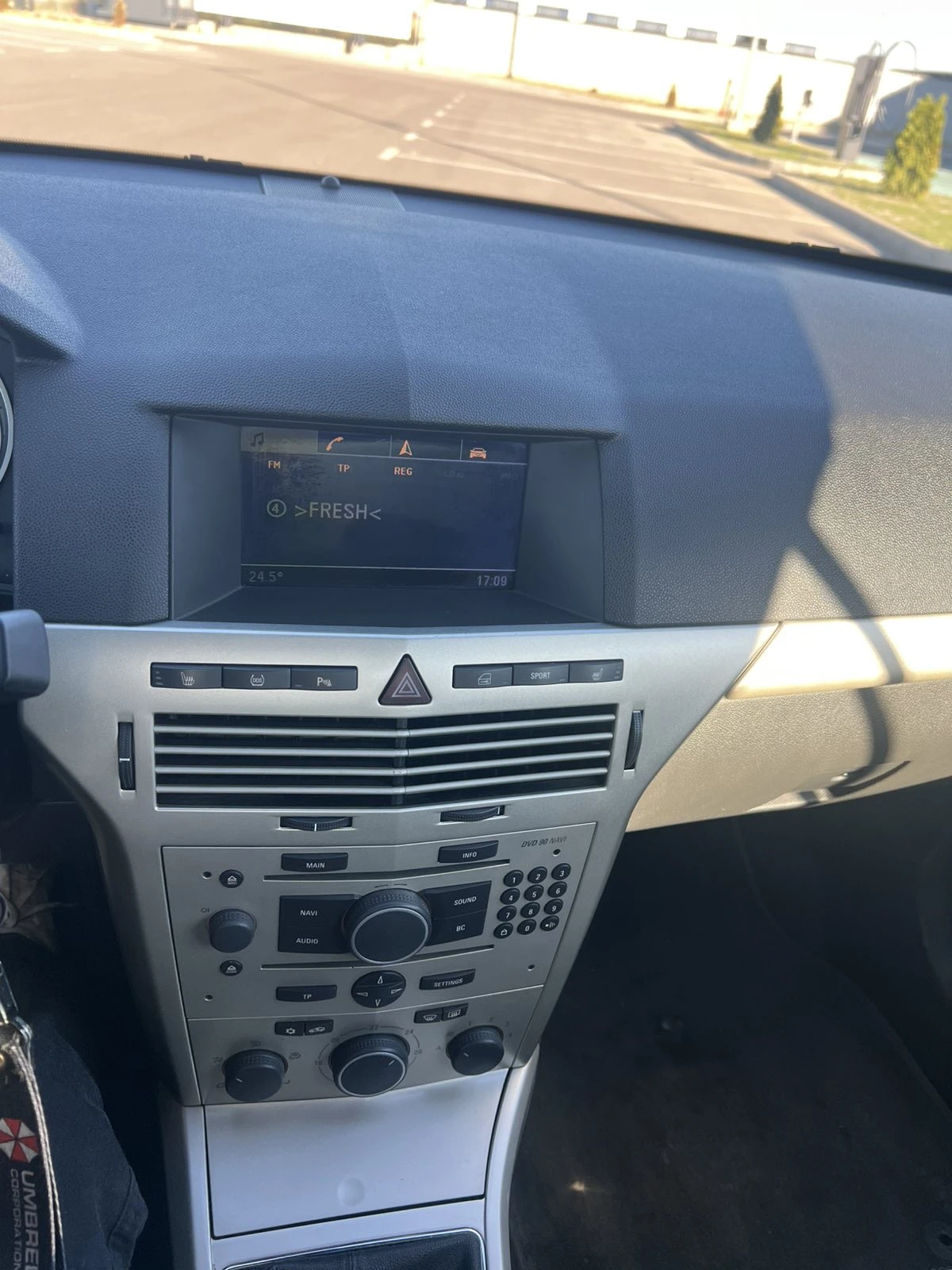 Opel Astra 2.0T, снимка 6 - Автомобили и джипове - 56370574