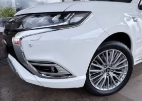 Mitsubishi Outlander Plug in Hybrid Full, снимка 4