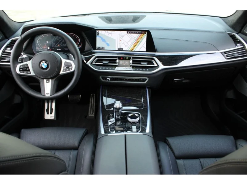 BMW X7 HARMAN* 360* LASER* M-PACK* DISTRONIC* LANEASSIST, снимка 3 - Автомобили и джипове - 52318044