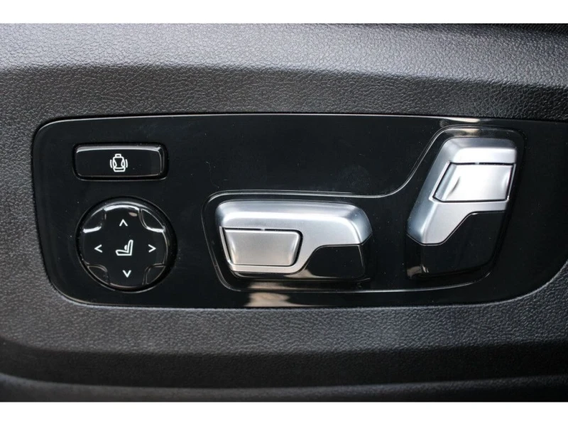 BMW X7 HARMAN* 360* LASER* M-PACK* DISTRONIC* LANEASSIST, снимка 13 - Автомобили и джипове - 52318044