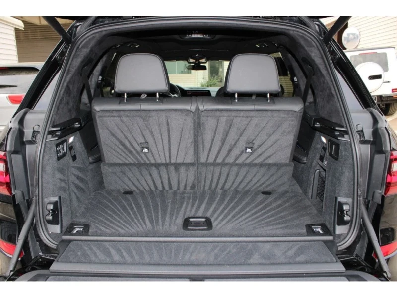 BMW X7 HARMAN* 360* LASER* M-PACK* DISTRONIC* LANEASSIST, снимка 6 - Автомобили и джипове - 52318044