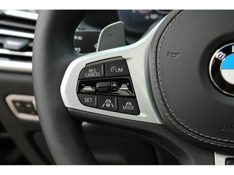 BMW X7 HARMAN* 360* LASER* M-PACK* DISTRONIC* LANEASSIST, снимка 5 - Автомобили и джипове - 52318044