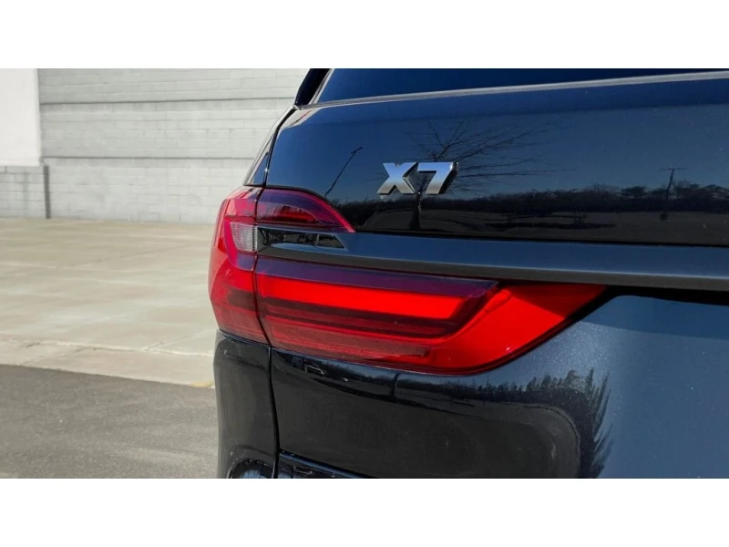 BMW X7 HARMAN* 360* LASER* M-PACK* DISTRONIC* LANEASSIST, снимка 12 - Автомобили и джипове - 52318044