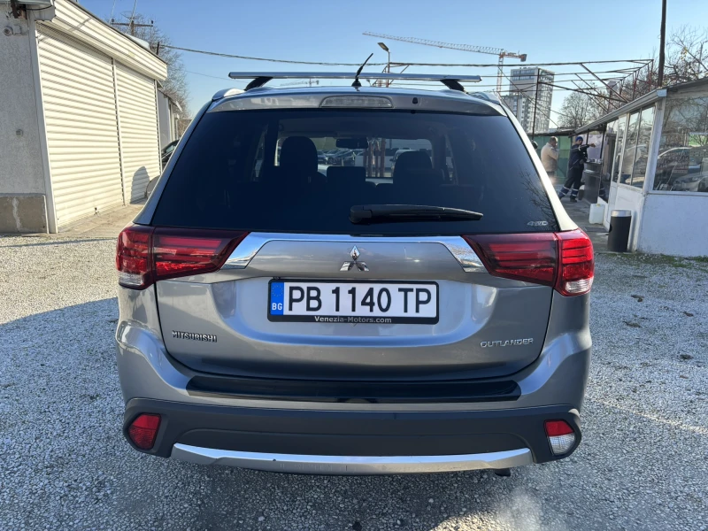 Mitsubishi Outlander 2.2 - Дизел, снимка 5 - Автомобили и джипове - 52845827