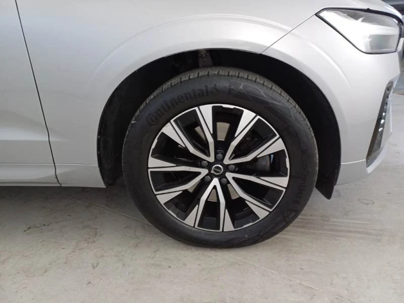 Volvo XC60  Plus Dark, снимка 13 - Автомобили и джипове - 54617971