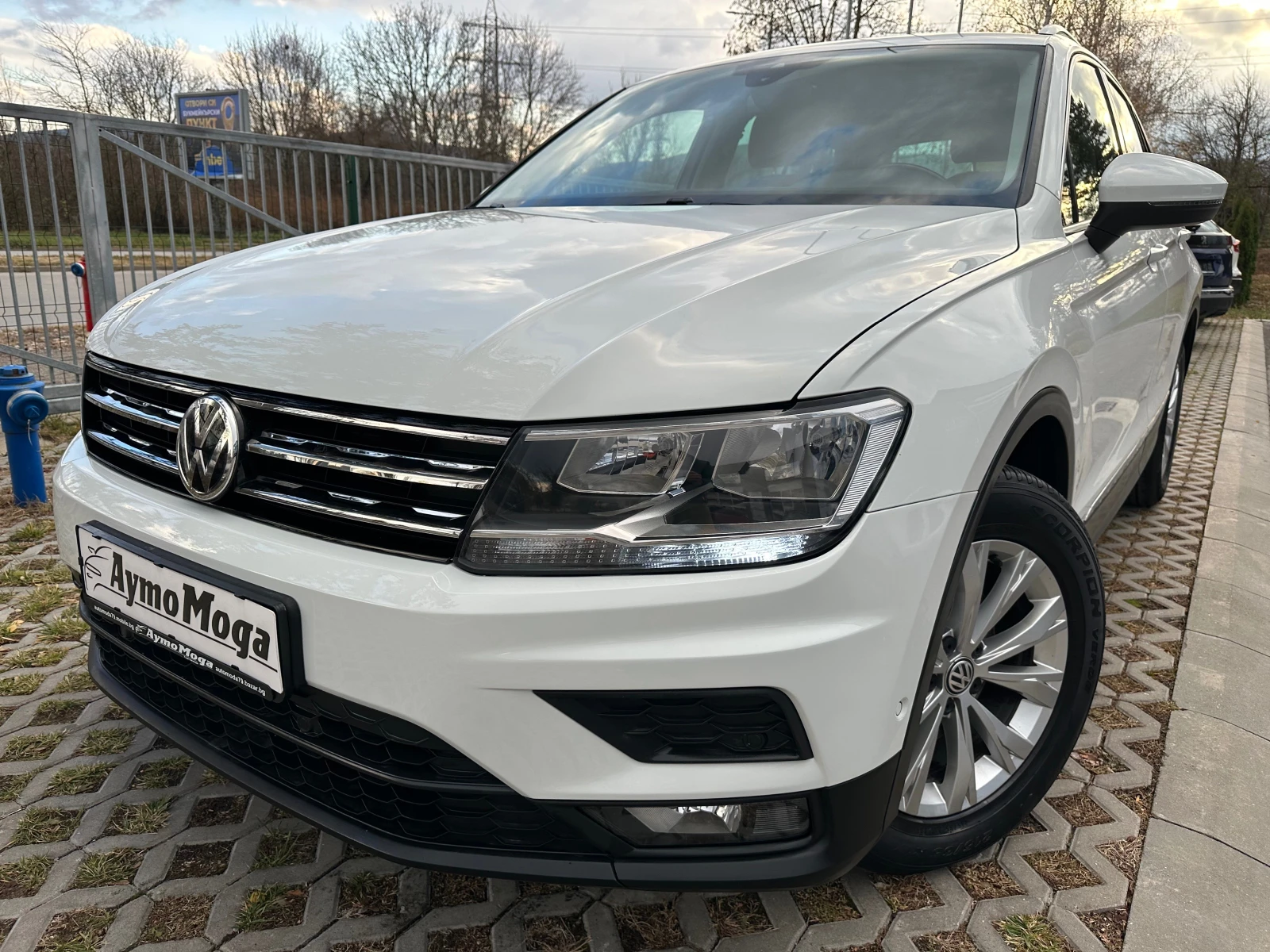 VW Tiguan 2.0 4X4 AVTOMAT NAVI LED - изображение 3