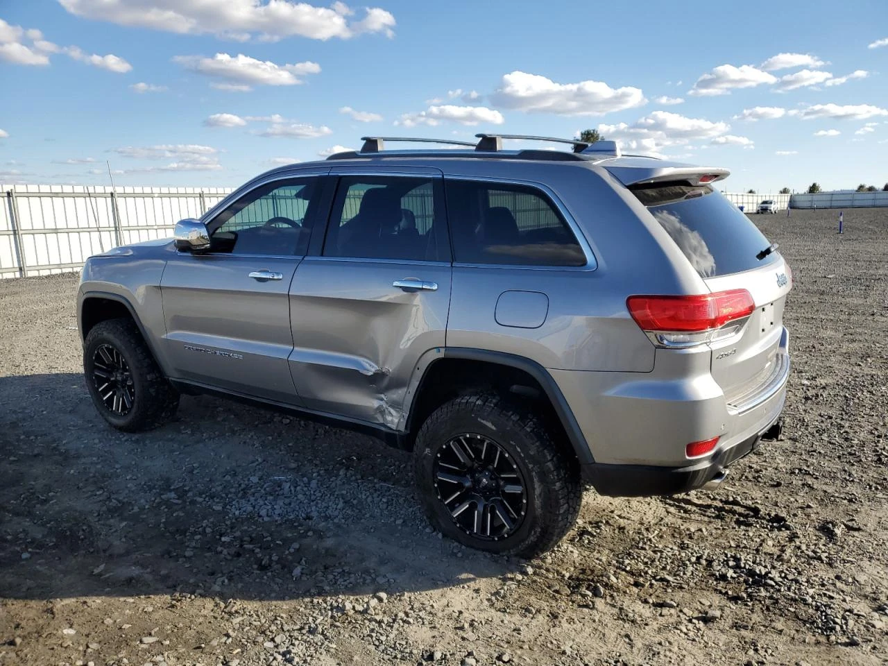 Jeep Grand cherokee OVERLAND  - изображение 6