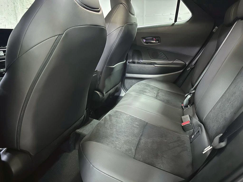 Toyota C-HR 2.0 HEV GR SPORT 4X4 PREMIERE EDITION НАЛИЧНА  - изображение 10