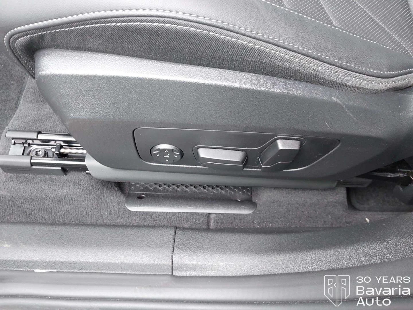 BMW X1 20d sDrive M Sport Paket Steptronic, снимка 13 - Автомобили и джипове - 54000120