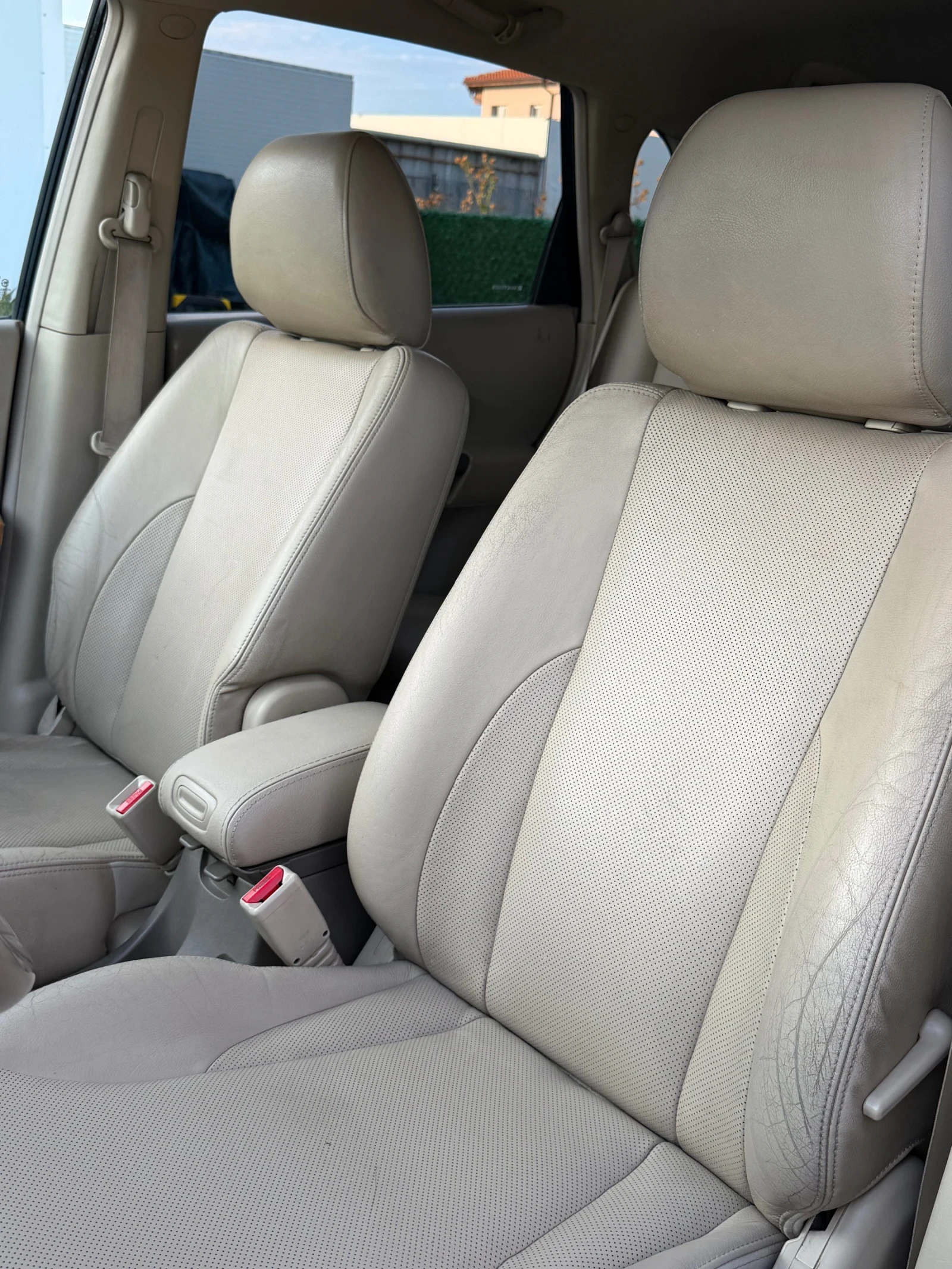 Hyundai Tucson Benzin , снимка 12 - Автомобили и джипове - 55436721