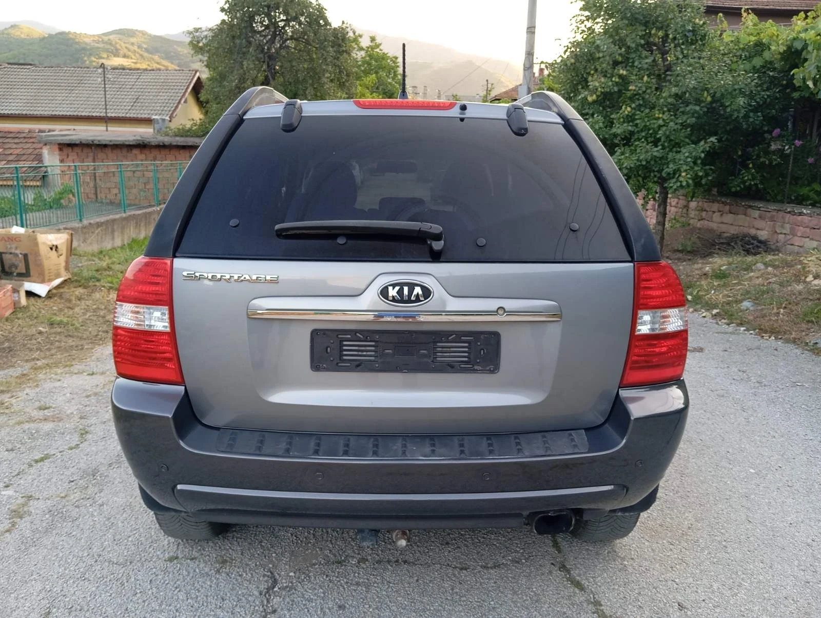 Kia Sportage 2.0i.4x4.Газ.климатик, снимка 4 - Автомобили и джипове - 55450809
