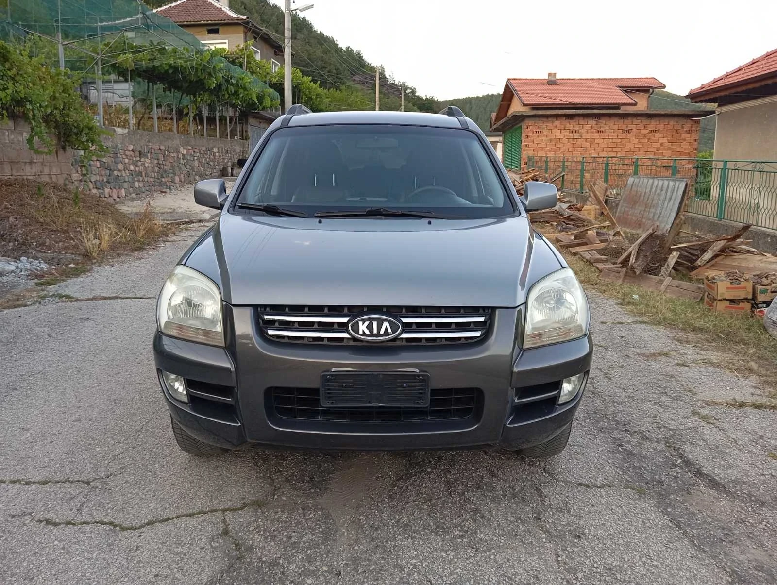 Kia Sportage 2.0i.4x4.Газ.климатик, снимка 2 - Автомобили и джипове - 55450809