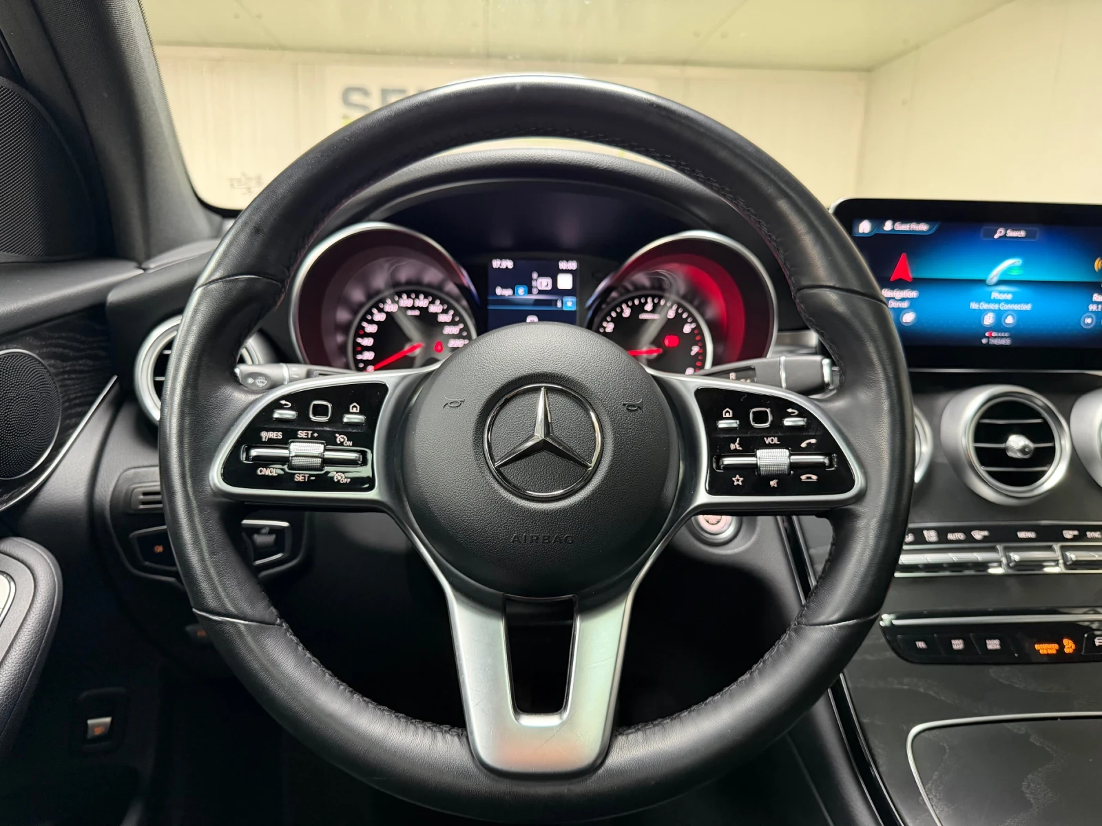 Mercedes-Benz GLC 300 4MATIC , снимка 11 - Автомобили и джипове - 55586286