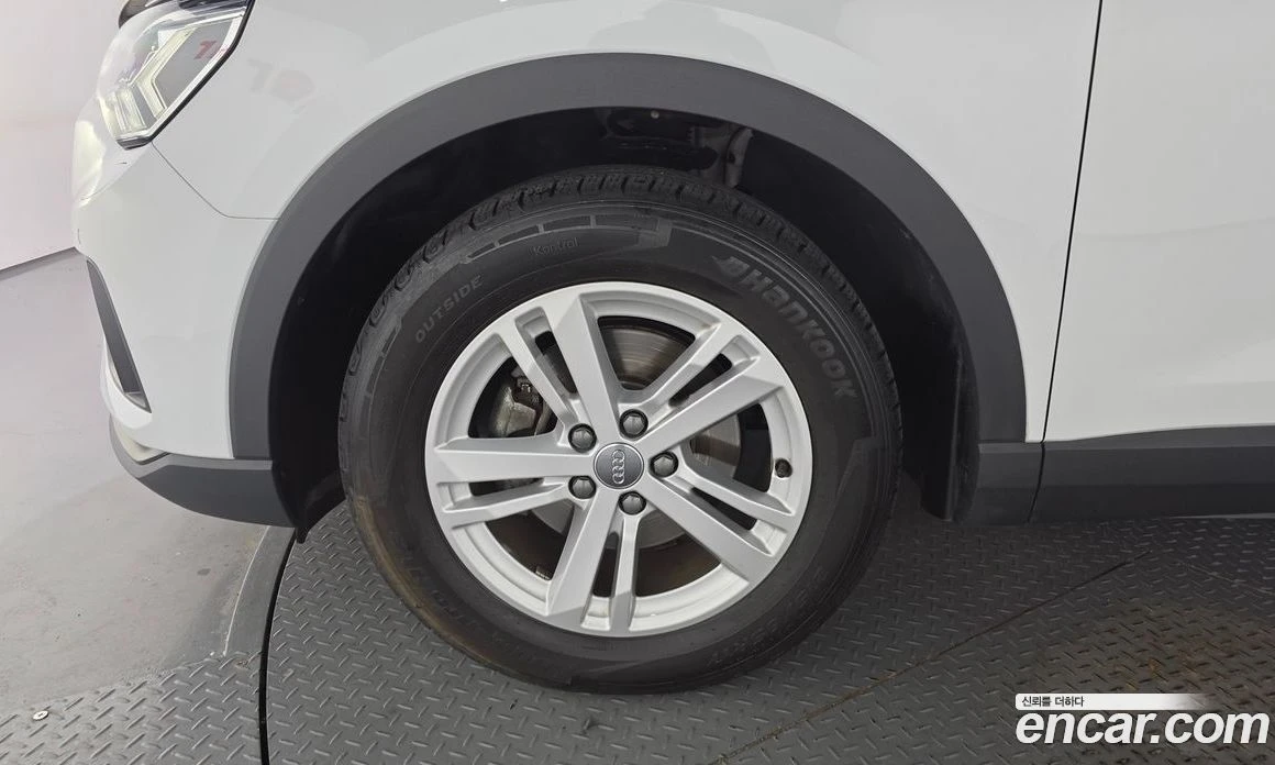 Audi Q3 35 TDI, снимка 5 - Автомобили и джипове - 55676679