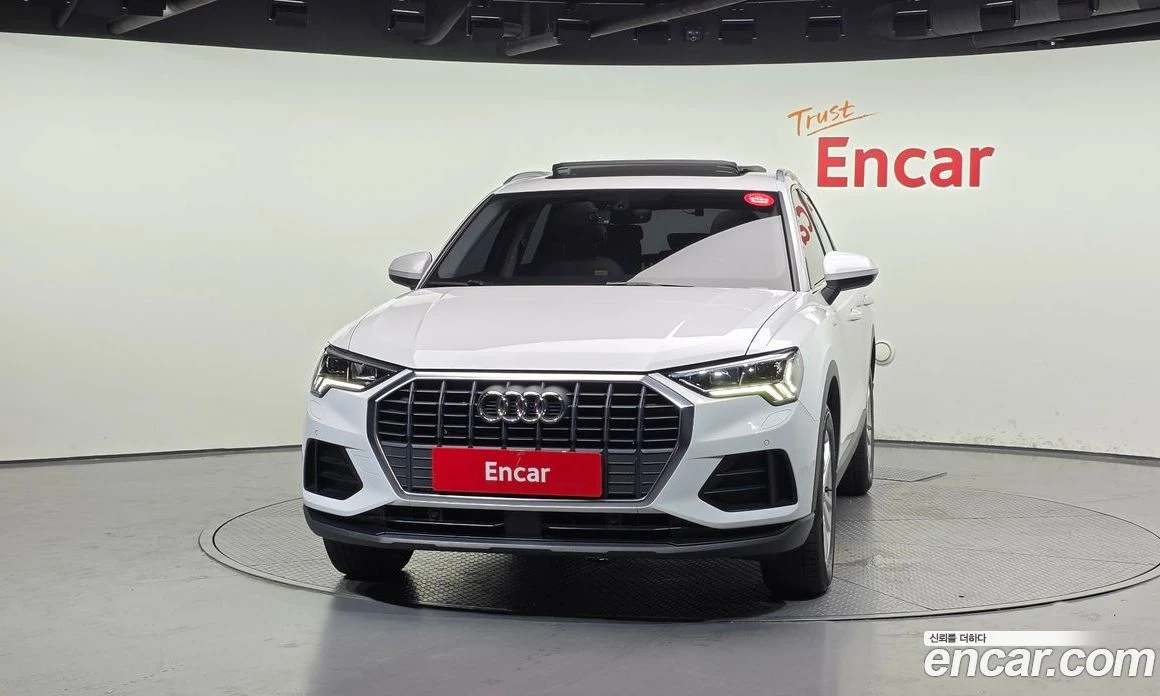 Audi Q3 35 TDI, снимка 3 - Автомобили и джипове - 55676679