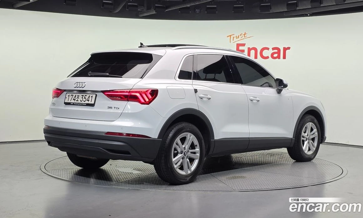 Audi Q3 35 TDI, снимка 2 - Автомобили и джипове - 55676679