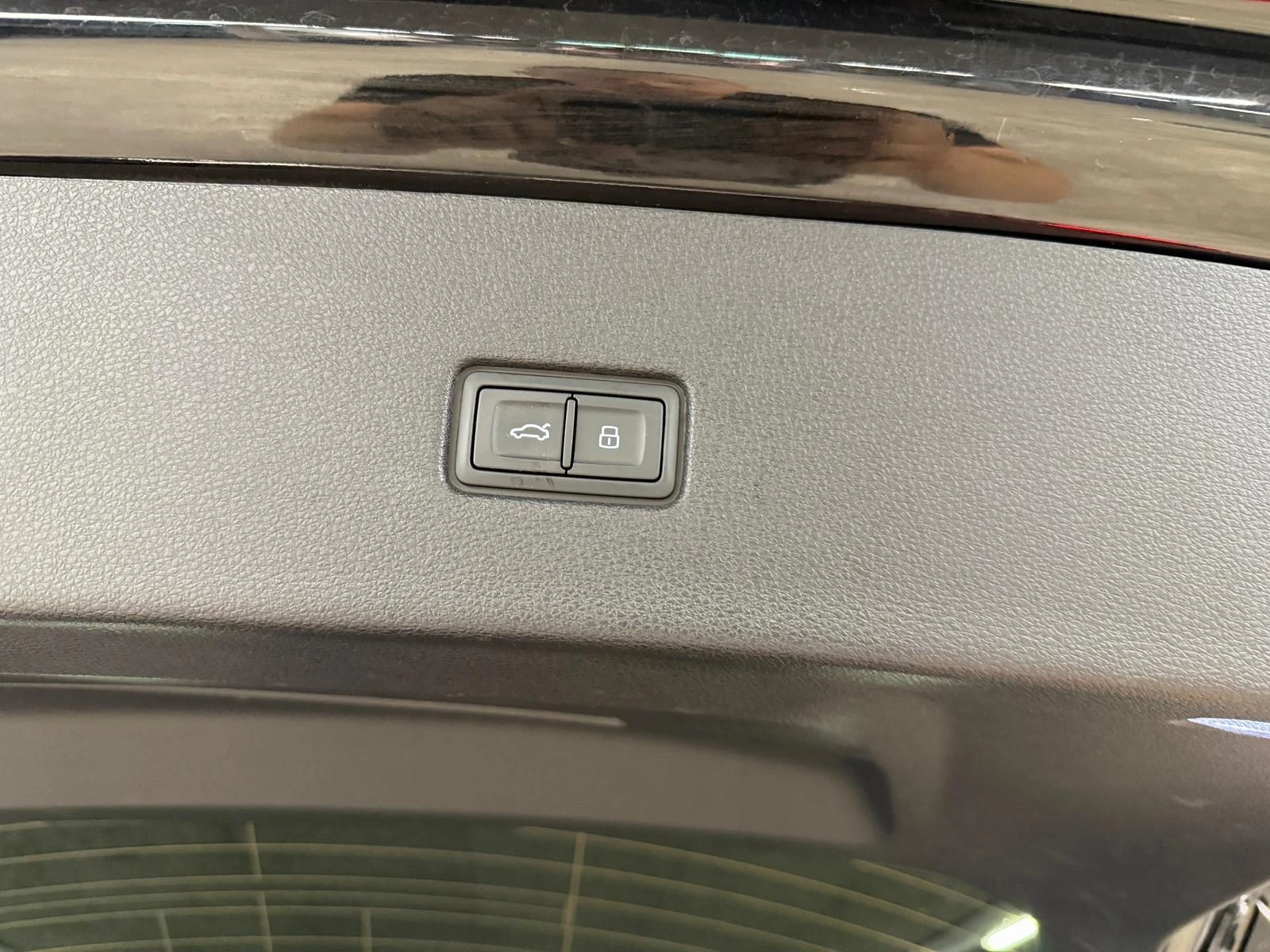 Audi Q8 50TDI S-Line* Quattro* Matrix* Air.m* B&O* Garanti, снимка 15 - Автомобили и джипове - 55847892