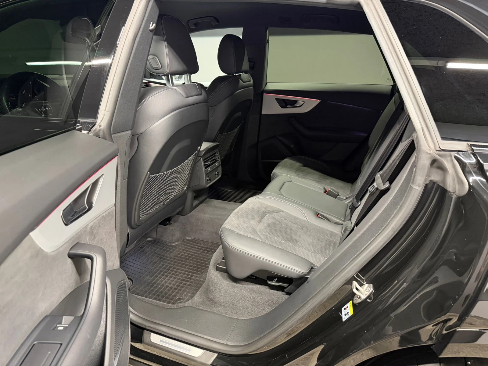 Audi Q8 50TDI S-Line* Quattro* Matrix* Air.m* B&O* Garanti, снимка 17 - Автомобили и джипове - 55847892