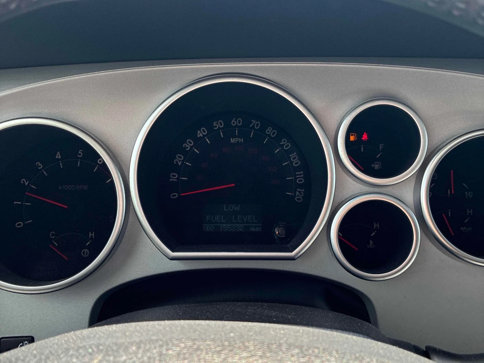 Toyota Sequoia * Limited * АВТОКРЕДИТ БЕЗ ПЪРВОНАЧАЛНА ВНОСКА* , снимка 8 - Автомобили и джипове - 55850936