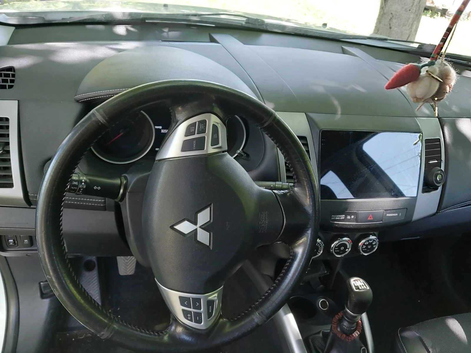 Mitsubishi Outlander 2, 2 D-ID, снимка 8 - Автомобили и джипове - 56046666