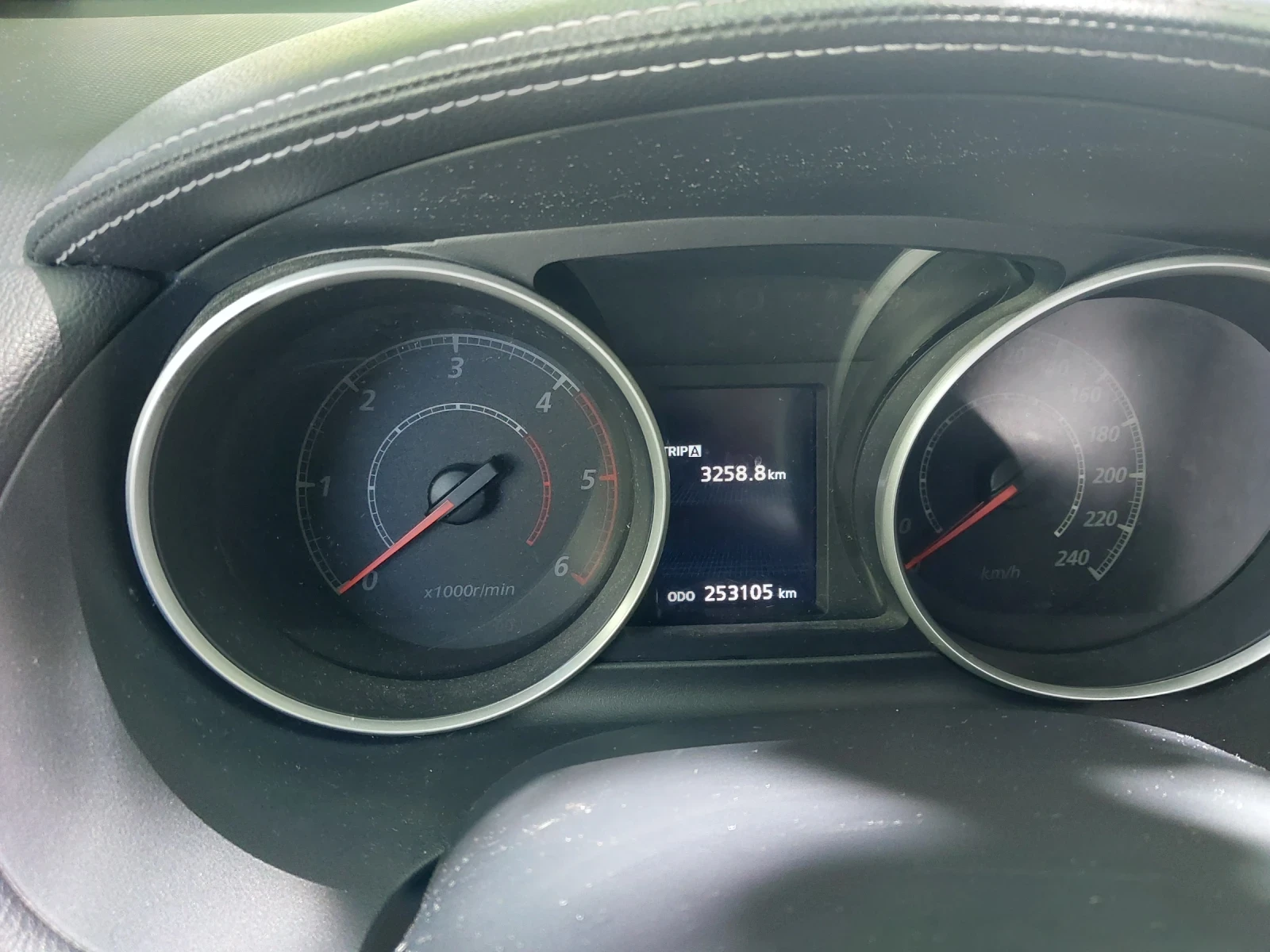Mitsubishi Outlander 2, 2 D-ID, снимка 7 - Автомобили и джипове - 56046666