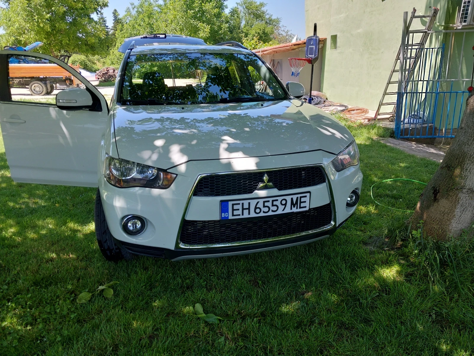 Mitsubishi Outlander 2, 2 D-ID