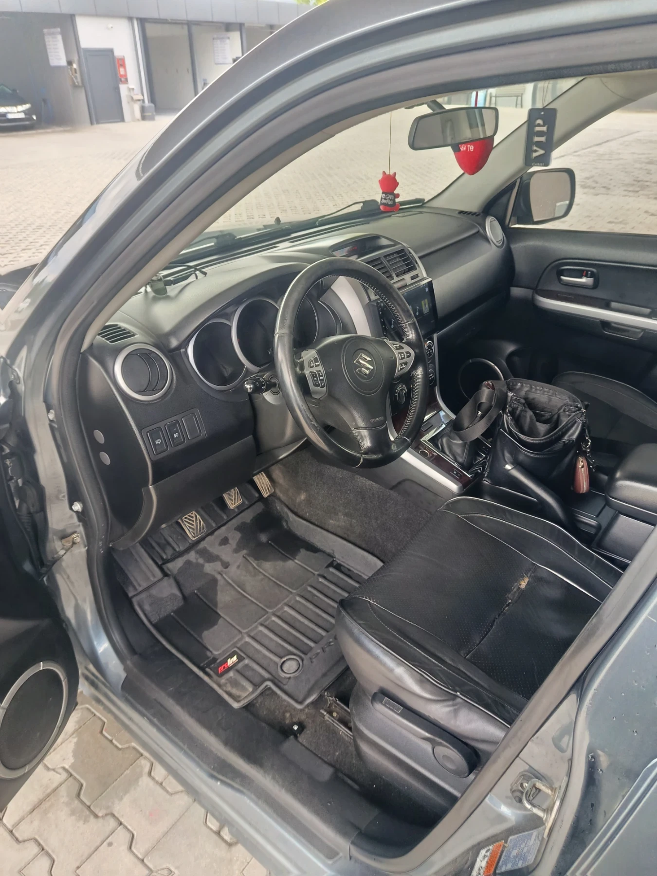 Suzuki Grand vitara 1.9, снимка 3 - Автомобили и джипове - 56479006