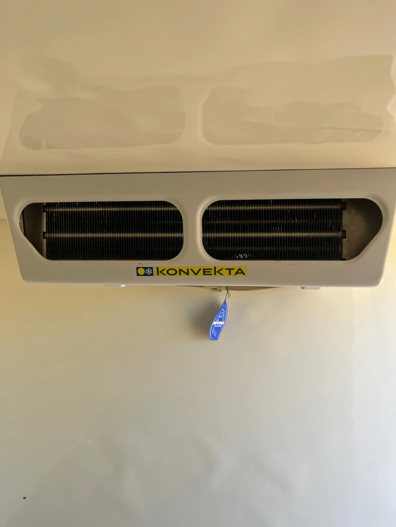 Ford Transit 2.2 Хладилен, снимка 6 - Бусове и автобуси - 52672195