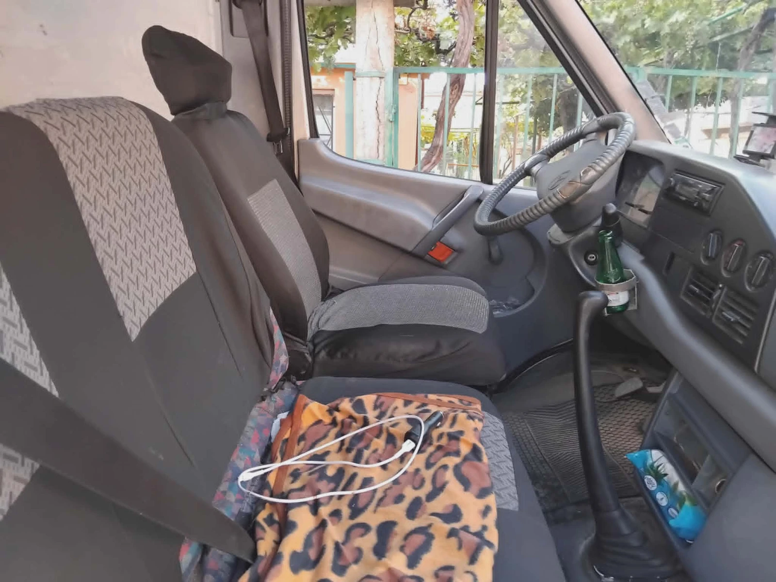 Mercedes-Benz Sprinter 208, снимка 3 - Бусове и автобуси - 55052037